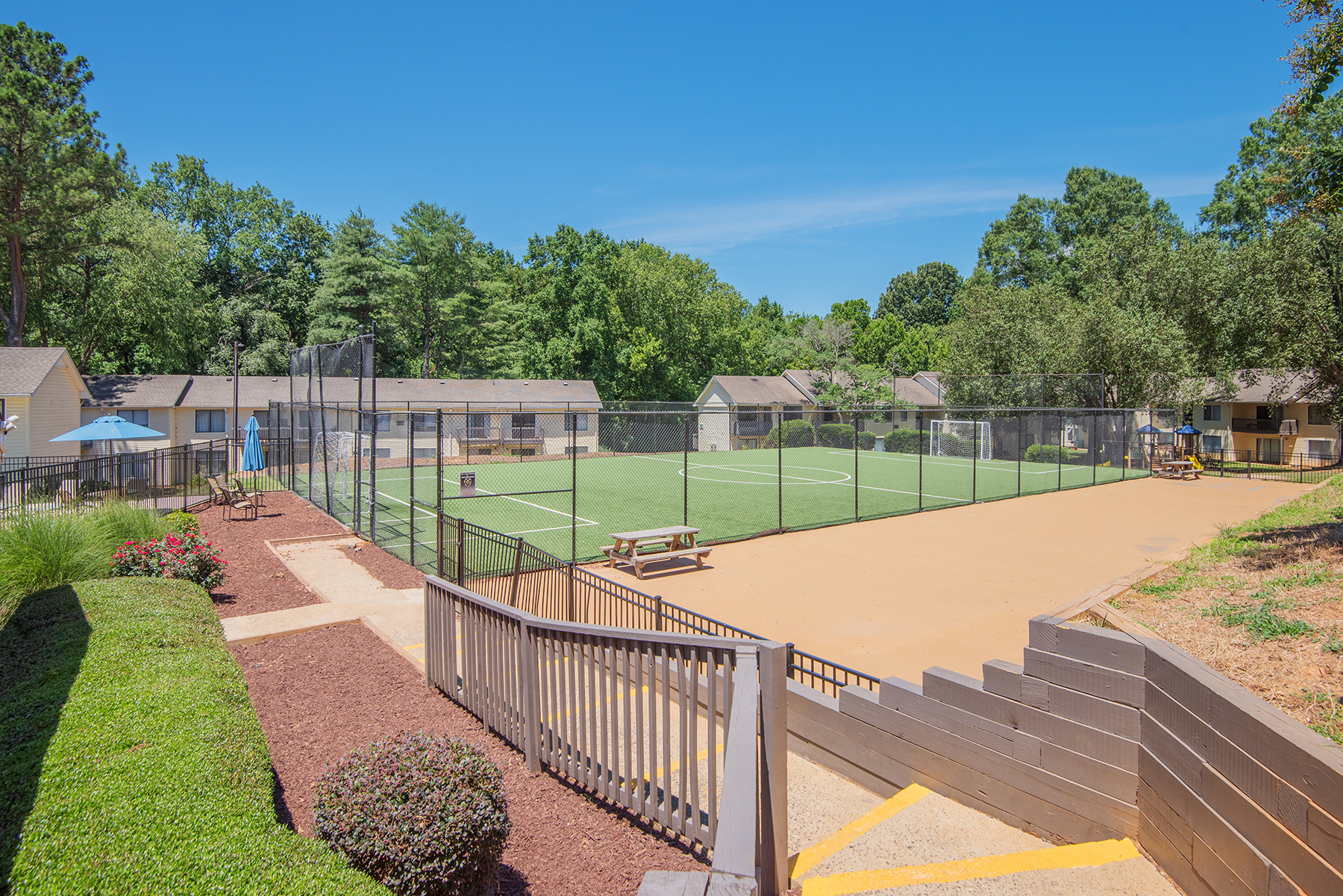 The Flats at Arrowood The Multifamily Advisory Group at Cushman